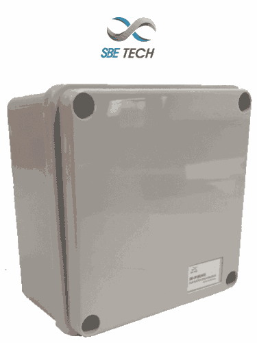 SBETECH OP10010050 - Caja plástica con tapa opaca de 10x10x5 cm multiusos con grado de protección IP66, fabricada en material autoextinguible y resistente a la abrasión