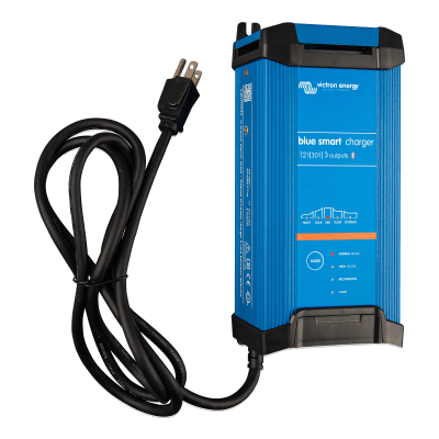 Blue Smart IP22 12/30 / Cargador de Baterías 12V, 30A / Para Ambientes Marinos y Terrestres. /  Bancos de 120 a 300 Ah