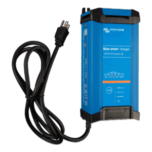 Blue Smart IP22 12/15(1) / Cargador de Baterías 12V, 15A / Para Ambientes Marinos y Terrestres. /  Bancos de 100 a 200 Ah